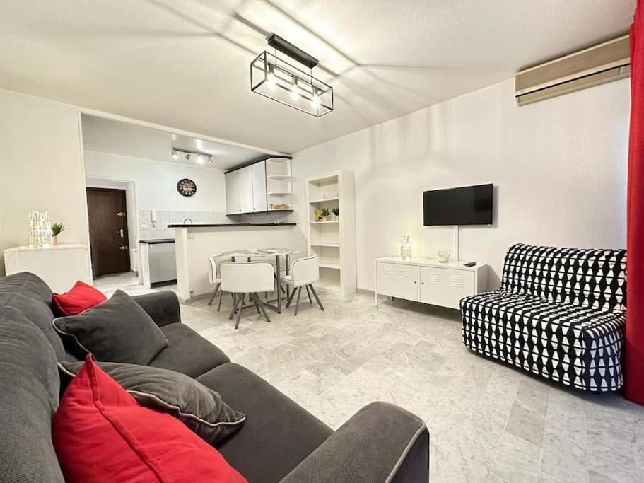 Beau Studio Centre Juan Les Pins A 300M Des Plages アンティーブ エクステリア 写真